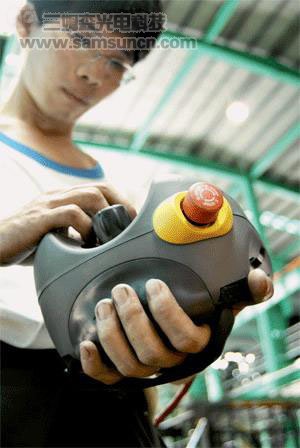 ABB IRB 6650S机器人在保险杠生产中的应用_hjhb861.com